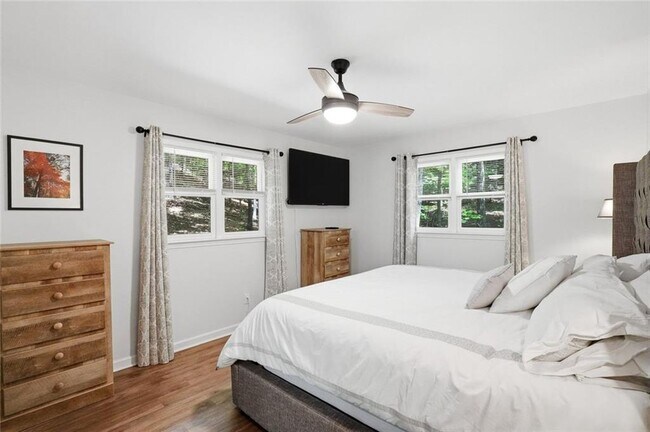 Building Photo - 112 Trout Lily Trail
