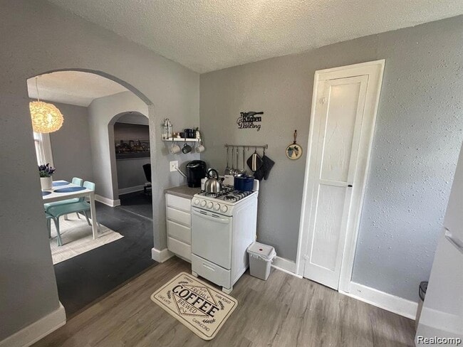 Building Photo - 15608 Wabash St