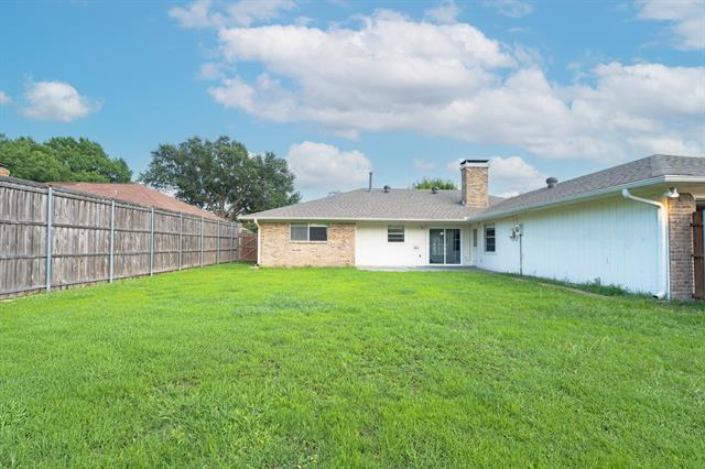 Building Photo - 801 Meadowgate Dr