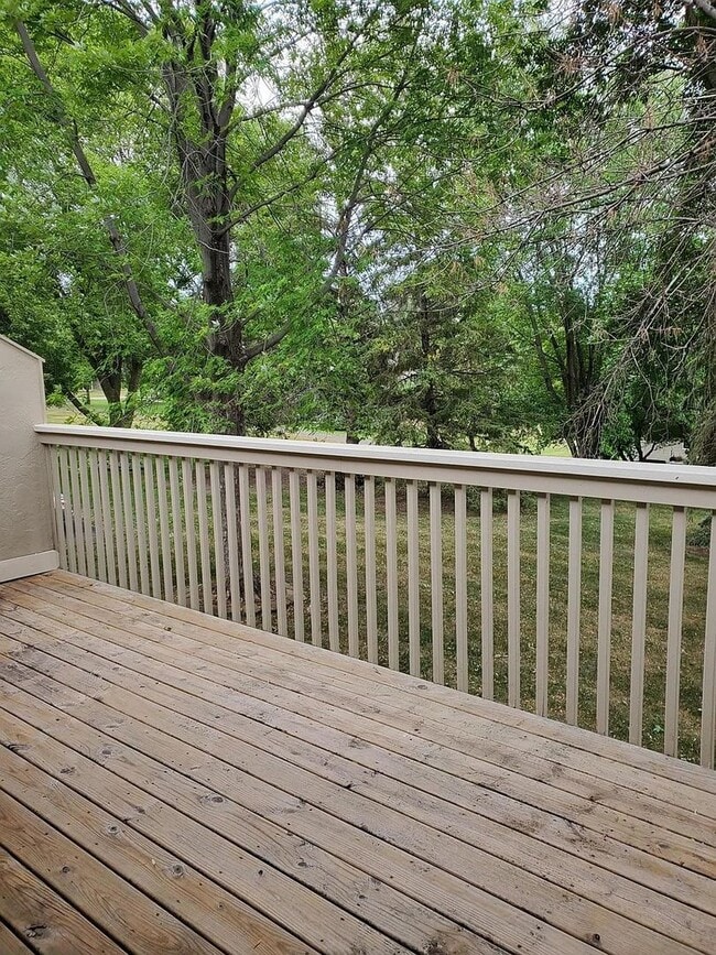 Building Photo - Two Bedroom Townhouse W/ Views Of Rice Lak...