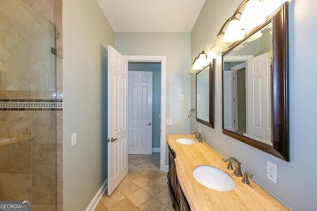 Building Photo - 1282 Monroe Dr NE