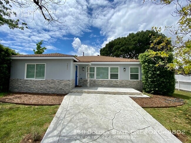 Primary Photo - 5655 Natick Ave