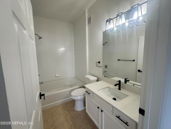 Building Photo - 8601 Beach Blvd