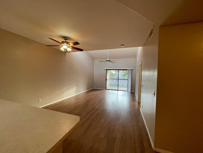 Building Photo - $1,550 2-3 Bedroom For Lease With Community Heated Pool & Spa in 85207!