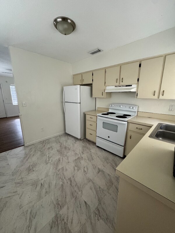 Building Photo - 205 Walton Ave