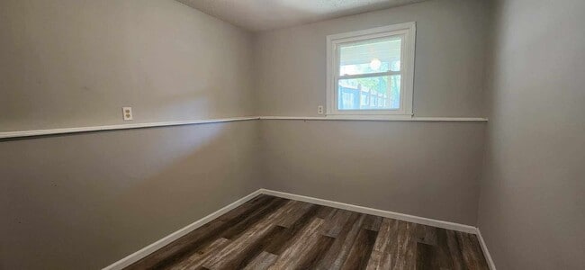 Building Photo - Spacious Home for Rent!