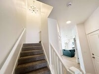 Building Photo - 1340 N Sage Dr