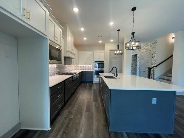 Building Photo - 4801 Park View Pl