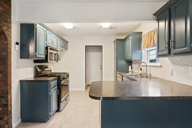 Building Photo - 2904 E Fort Worth St