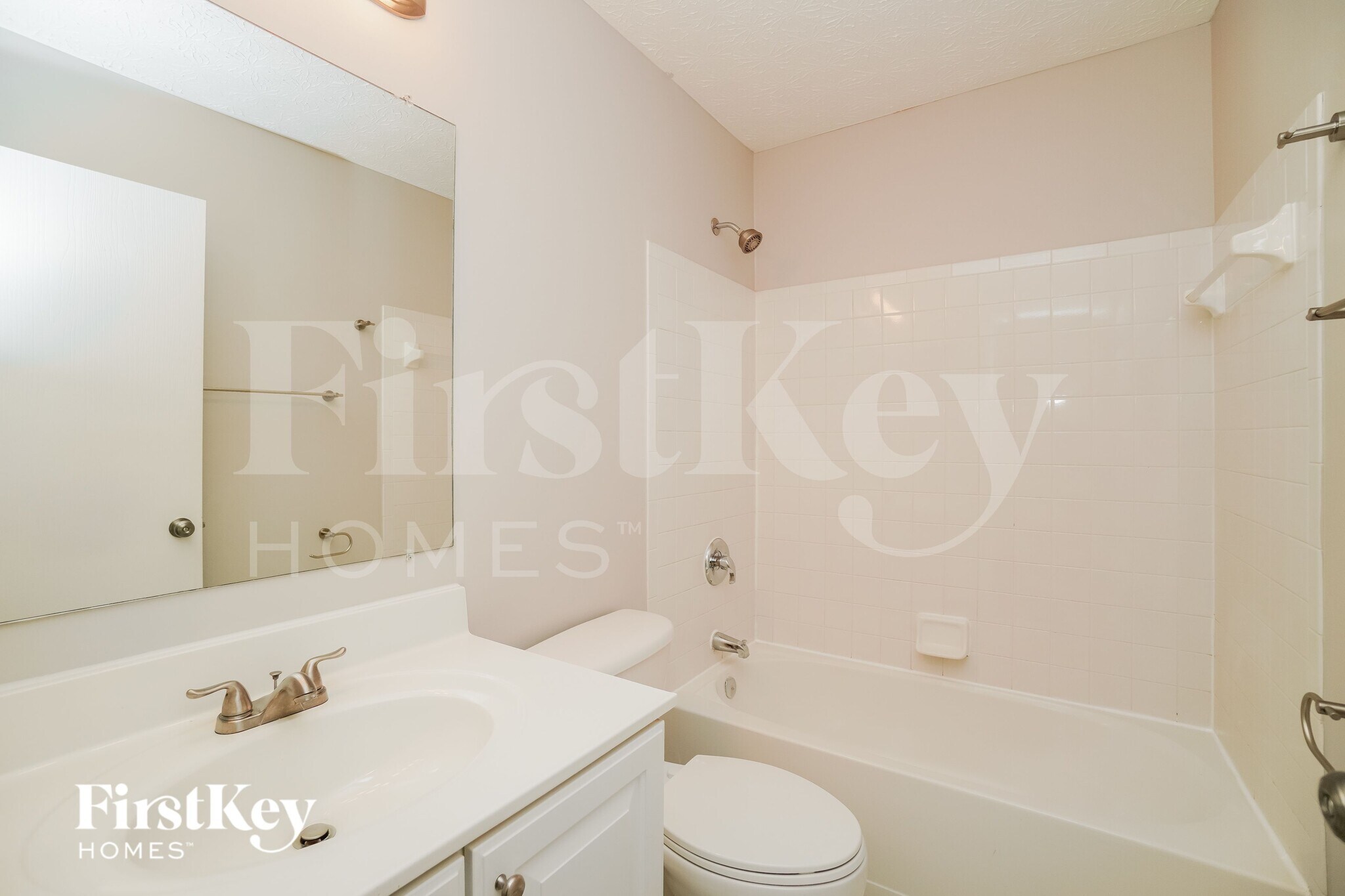 Building Photo - 6594 Danbury Dr