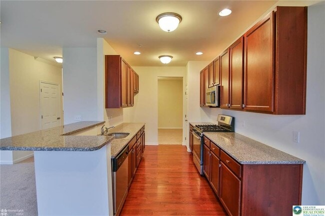 Building Photo - 1402 Caspian St