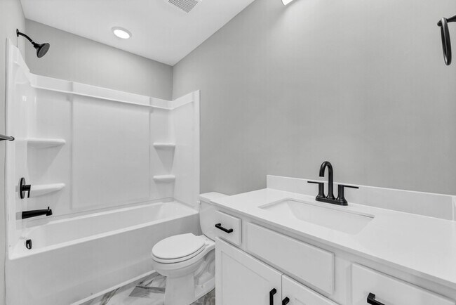 Building Photo - 1504 Jonathan Wade Cir