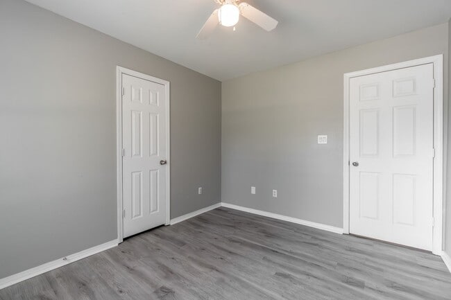 Building Photo - 3705 Price Cir