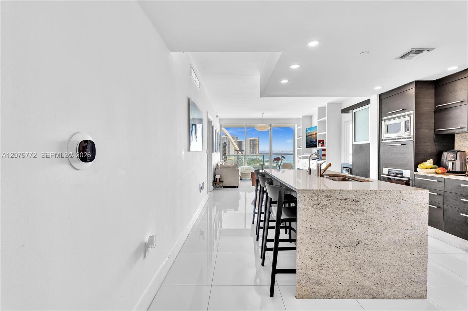 Building Photo - 900 Biscayne Blvd