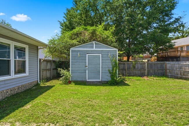 Building Photo - 5441 Archer Rd