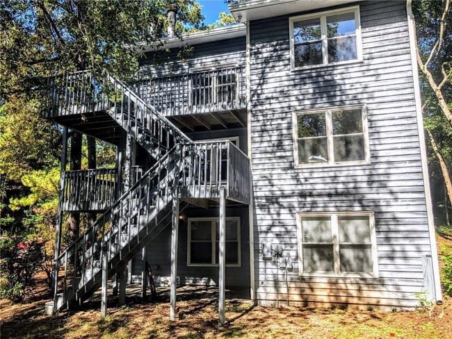 Building Photo - 898 Pastel Dr SW