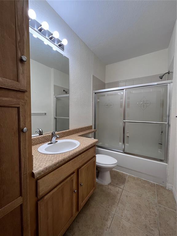 Building Photo - 10105 Courtney Oaks Cir