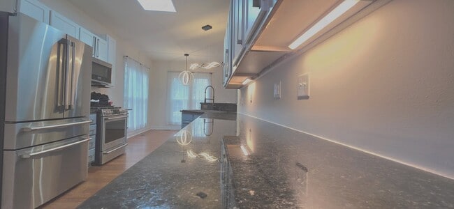 Building Photo - 1720 Ashley Downs Dr