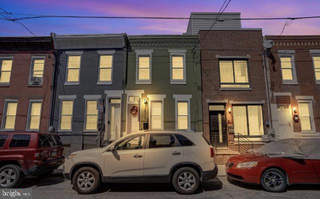 Building Photo - 2033 Sigel St