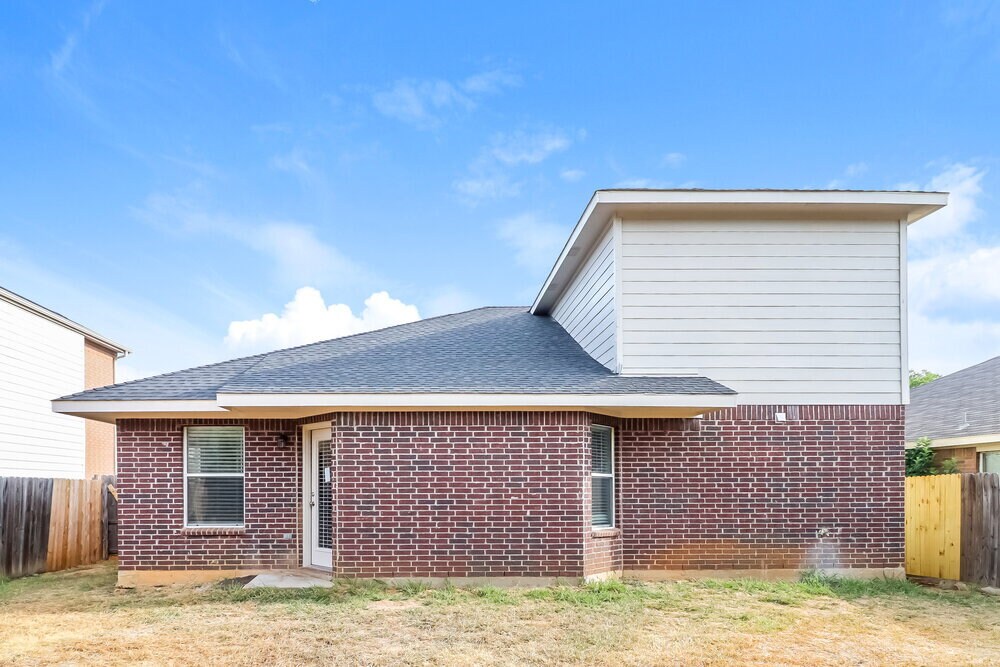 Building Photo - 2105 Pacino Dr