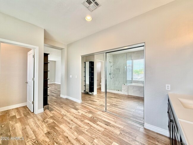 Building Photo - 3640 S Barberry Pl