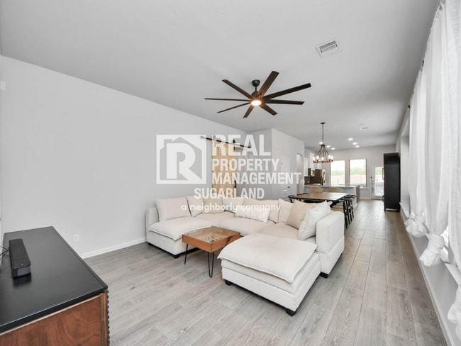Building Photo - 4219 Colony Ln