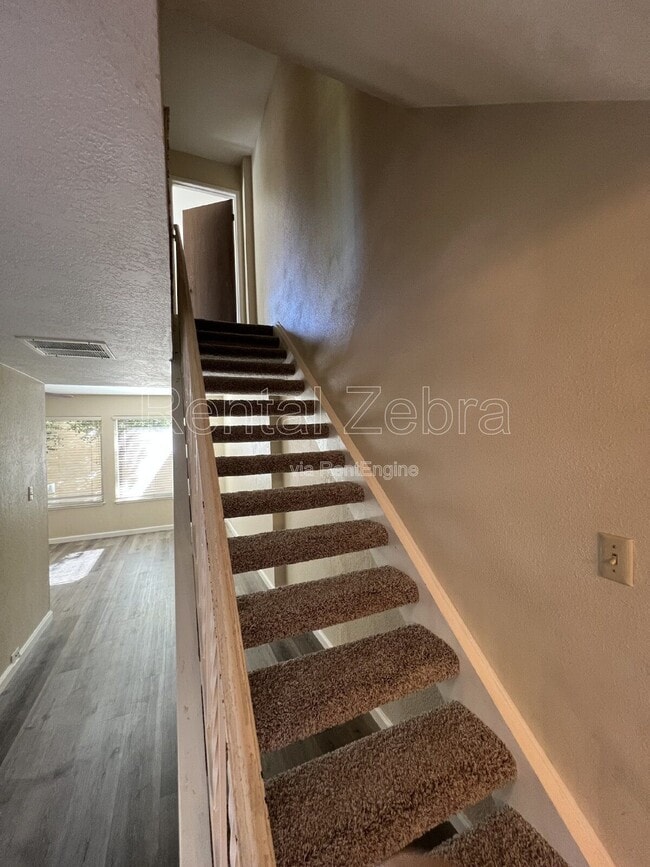 Building Photo - 3616 Cherryglen Way