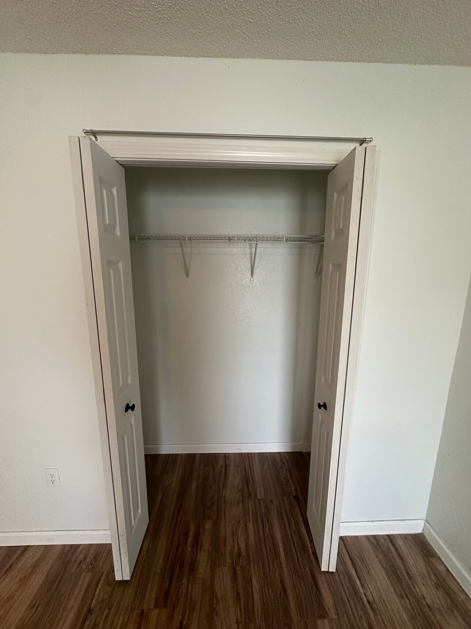 Building Photo - 8426 Greystone Dr