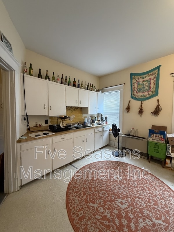 Building Photo - 10 Lafayette Pl