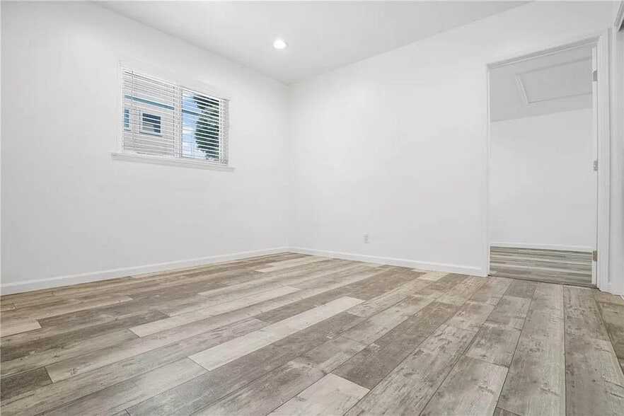 One of 4 bright and spacious bedrooms - 1500 Voorhees Ave