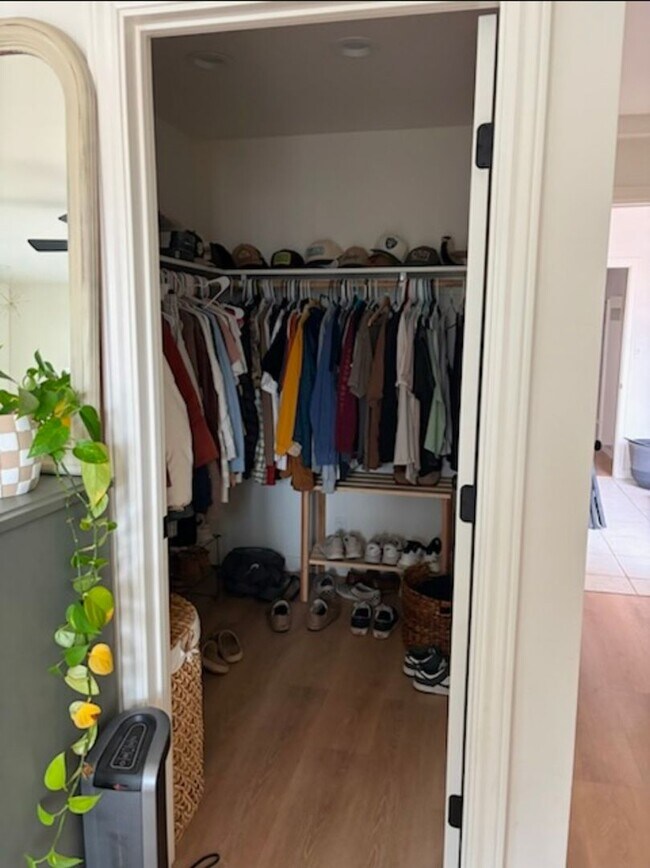 Building Photo - 3 bedroon 2 bath home