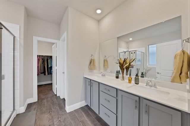 Building Photo - 11021 Canyon Mine Dr