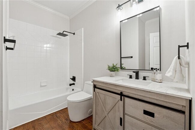 Building Photo - 870 Longstone Landing