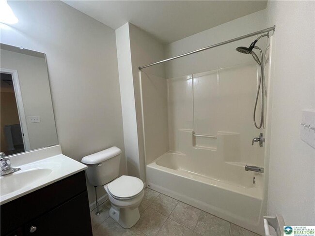 Building Photo - 637 Mulberry Dr