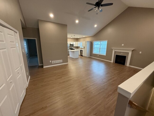 Building Photo - New Build Duplex in Washington IL