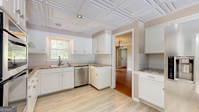 Building Photo - 1531 Dartmouth Ct