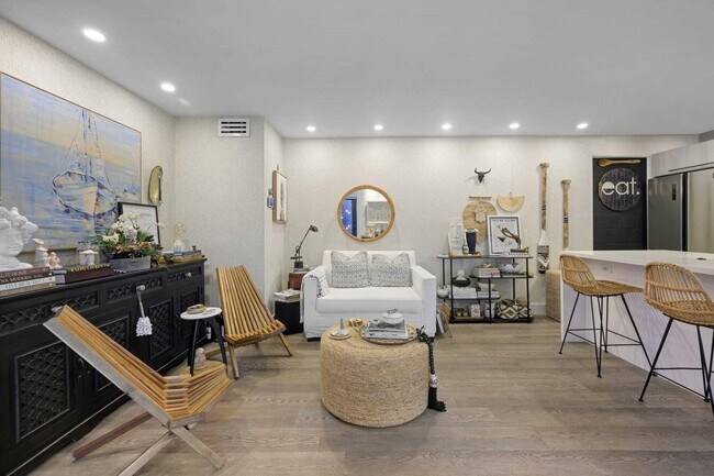 Building Photo - 1605 S US Hwy 1