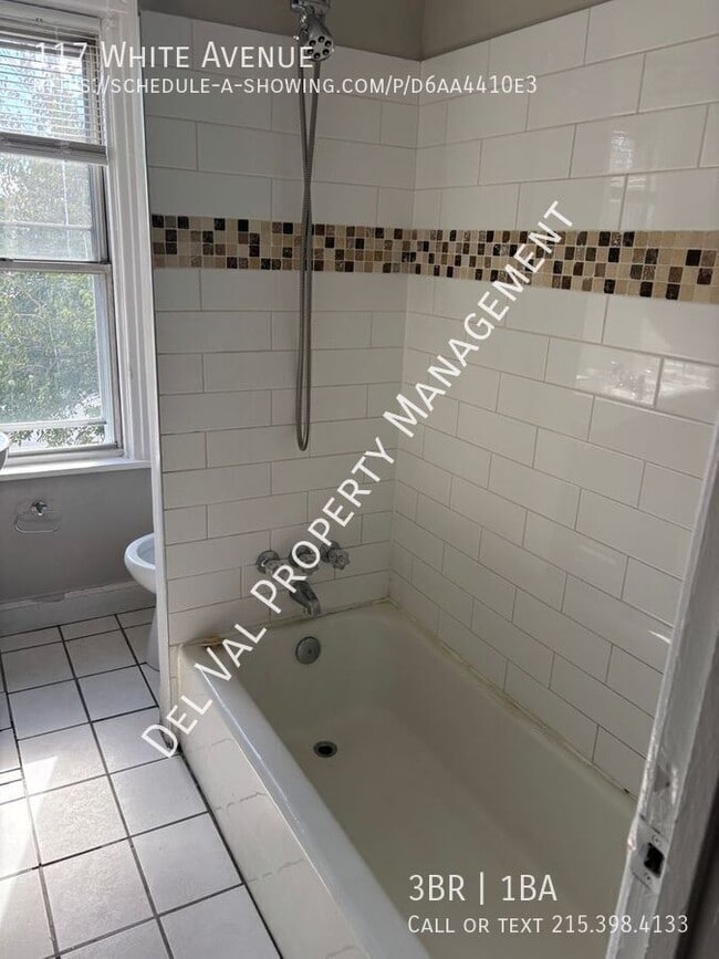 Building Photo - 117 White Ave