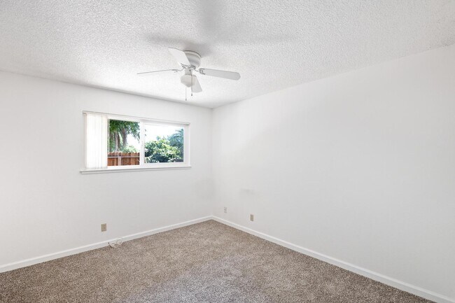 Building Photo - 1708-1710 Alameda Avenue