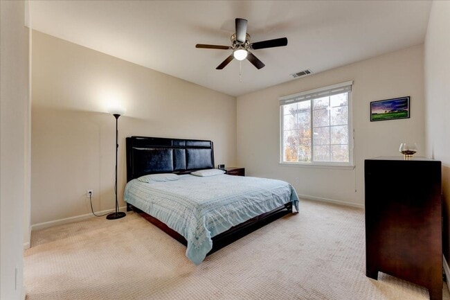 Building Photo - UPGRADED HOME IN HIGHLY CENTRAL SETTING.  RARE 3-BED/3-BATH FLOOR PLAN!