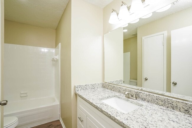 Building Photo - 4402 Dawn Creek Ln