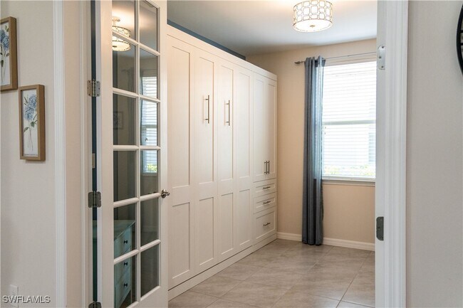 Building Photo - 14888 Edgewater Cir