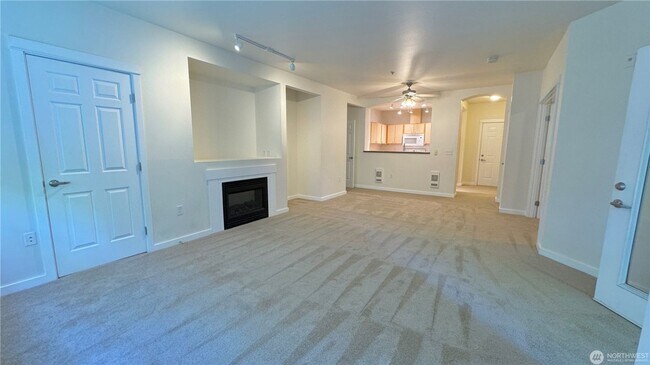 Building Photo - 2bd/2ba Newcastle Condo