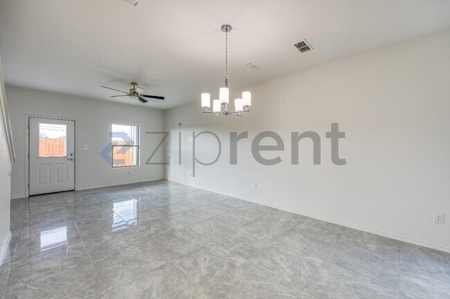 Building Photo - 5902 US-59