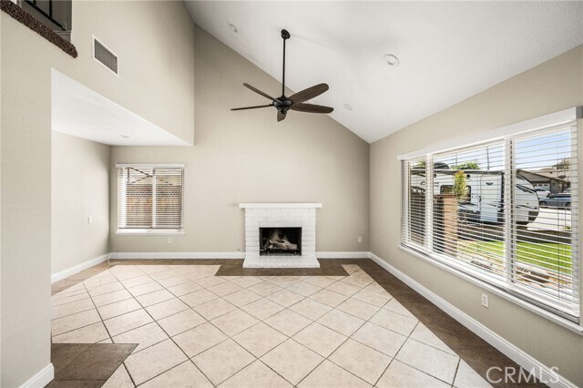 Building Photo - 1129 Iris Cir