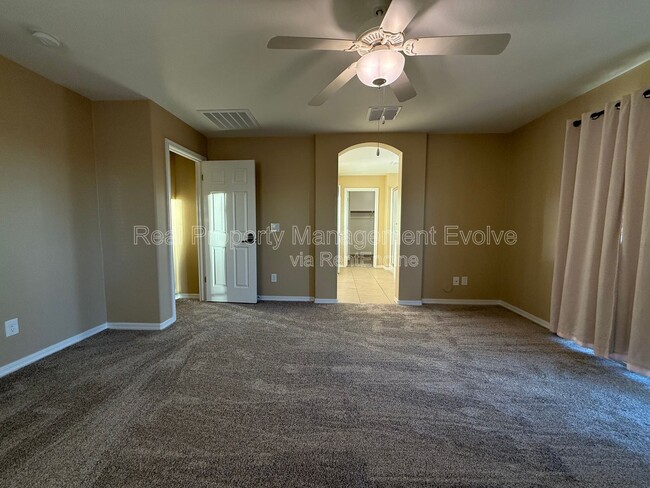 Building Photo - 42239 N Wollemi St