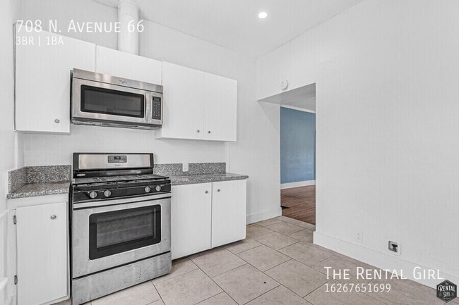 Building Photo - 708 N Avenue 66