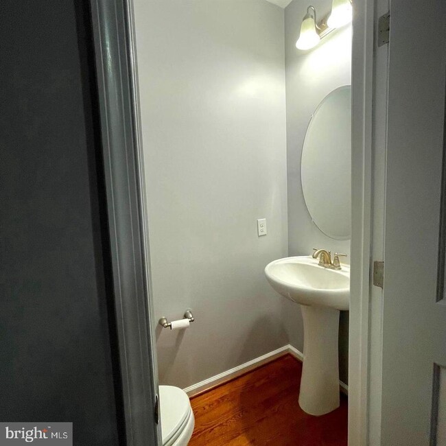 Building Photo - 129 Winterberry Way