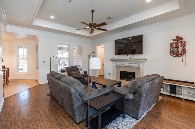 Building Photo - 7790 Deer Chase Dr