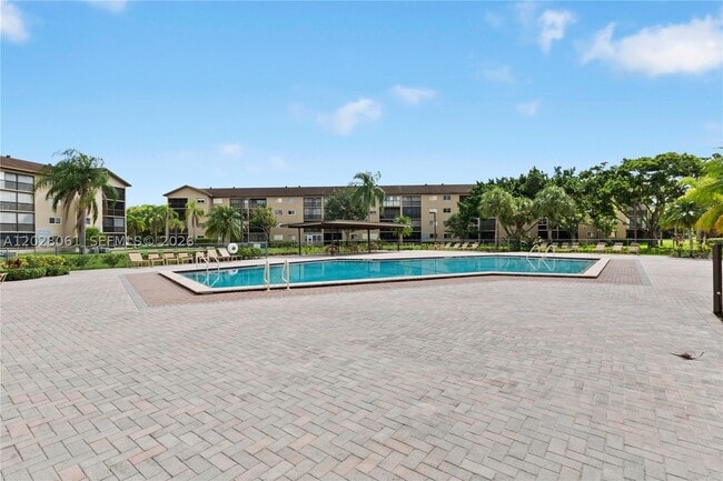 Building Photo - 3126 SW 128th Ave